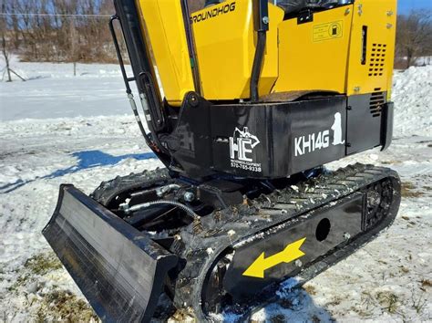 groundhog mini excavator specs